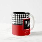 Monogramm und klassisches Hahnentrittmuster | Rot Zweifarbige Tasse (VorderseiteRechts)