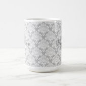 Monogramm und Name der hübschen grauen Floral Dama Kaffeetasse (Mittel)