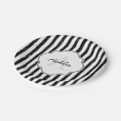 Monogramm und Name der lässigen schwarzen gestrich Pappteller (Schrägansicht)