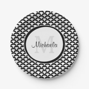 Monogramm und Name der modernen Schwarzweiß-Scallo Pappteller