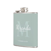 Monogramm und Name der personalisierten Bridesmaid Flachmann (Links)