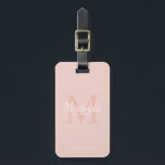 Monogramm und Name der personalisierten Bridesmaid Gepäckanhänger<br><div class="desc">Personalisierte Bridesmaids Geschenke sind mit dem personalisierten Namen der Brautjungfrau im Stil eines Schriftartes mit weißer Schrift und Monogramm im klassischen,  rosa Serif-Schriftart-Stil als Hintergrund mit dem Titel und dem Hochzeitstermin im klassischen,  weißen Serif-Schriftart-Stil auf rot-rosa Hintergrund ausgestattet. Auch perfekt für Trauzeugin,  Blume Mädchen,  Mutter der Braut und mehr.</div>