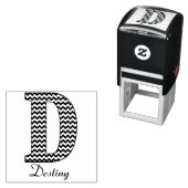 Monogramm und Name des Zickzack Schwarzweißbuchsta Permastempel (Beispiel)