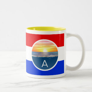 Monogramm und Ozean Sonnenaufgang mit Streifen Zweifarbige Tasse
