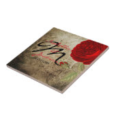 Monogramm Vintage Rote Rose auf Grunge Hintergrund Fliese (Seite)