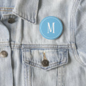 Monogramm-Weiß auf hellblauem rundem Knopf Button (Beispiel)