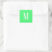 Monogramm Weiß auf hellgrünem Aufkleber (Tasche)