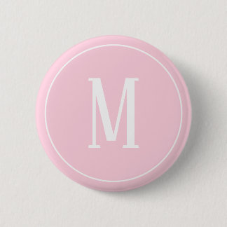 Monogramm-Weiß auf hellrosa rundem Knopf Button