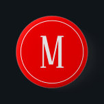 Monogramm-Weiß auf rotem rundem Knopf Button<br><div class="desc">Ein runder Knopf mit einem weißen Monogramm auf einem roten Hintergrund. Fertigen Sie den Knopf mit Ihrer eigenen Initiale oder Initialen,  Farben,  unter anderen Wahlen besonders an.</div>