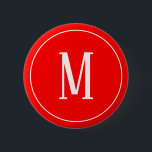 Monogramm-Weiß auf rotem rundem Knopf Button<br><div class="desc">Ein runder Knopf mit einem weißen Monogramm auf einem roten Hintergrund. Fertigen Sie den Knopf mit Ihrer eigenen Initiale oder Initialen,  Farben,  unter anderen Wahlen besonders an.</div>