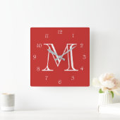 Monogramm weiße Skriptnummern auf der roten Wall-U Quadratische Wanduhr (Zuhause)