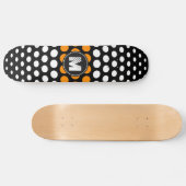 Monogramm, weißes und dunkelorangefarbenes Polka-P Skateboard (Horizontal)