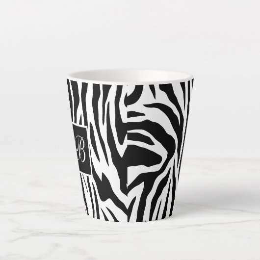 Monogramm Zebra-Tiermuster Milchtasse (Vorderseite)