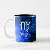 Monogramm, Zodiac Virgo-Zeichen, Blue Galaxy Zweifarbige Tasse (Links)