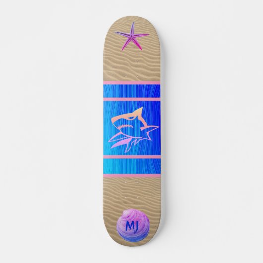 Monogrammed Beach Shark Seashell Skateboard (Vorne)