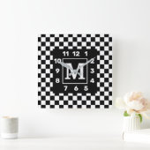 Monogrammed BW Checkered Square Wall Clock Quadratische Wanduhr (Zuhause)