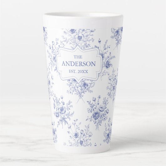 Monogrammed Classic Blue Flowers Floral Pattern Milchtasse (Vorderseite)