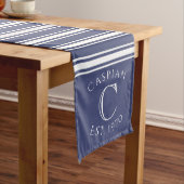 Monogrammed Double Striped | Navy Blue Mittelgroßer Tischläufer (Beispiel)