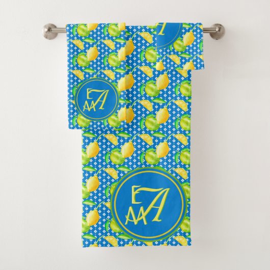Monogrammed Lemon Tree Azure Blue Newlywed Decor Badhandtuch Set (Insitu)