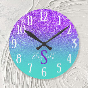 Monogrammed Turquoise and Violet Glitter Ombre Runde Wanduhr