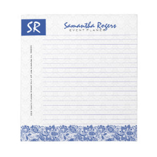 Monogrammierte blaue Blumen-Spitze & weiße Damast Notizblock