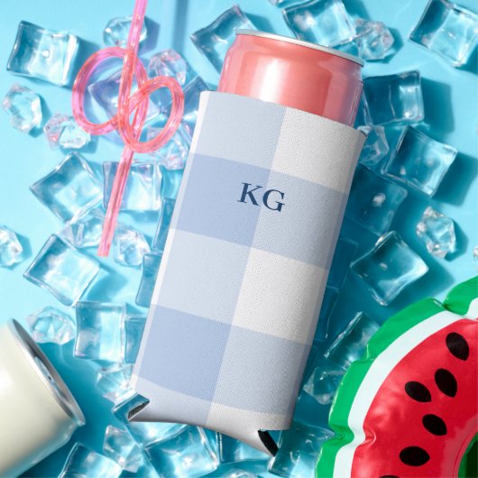 Monogrammierte Gingham Karo Blau Selters Dosenkühler (In Situ Sommer)