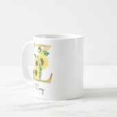 Monogrammierte goldene Sonnenblumen-Blumeninitiale Kaffeetasse (Vorderseite Links)