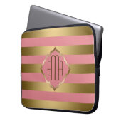Monogrammierte goldene Streifen und rosa geometris Laptopschutzhülle (Vorderseite Links)