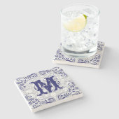 Monogrammierte Navy Blue Floral Wirbel Rahmen Steinuntersetzer (Seitenansicht)