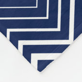Monogrammierte Navy Blue und White Zigzag Zickzack Fleecedecke (Ecke)
