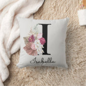 Monogrammierte rosa Boho-Blumeninitiale I Kissen (Decke)