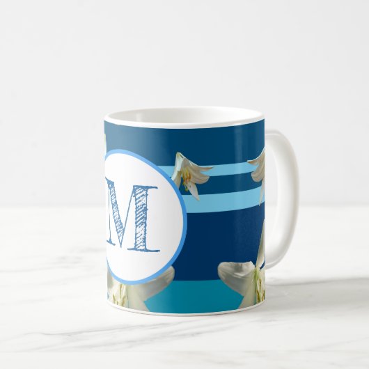 Monogrammierte Tasse in Blau (VorderseiteRechts)