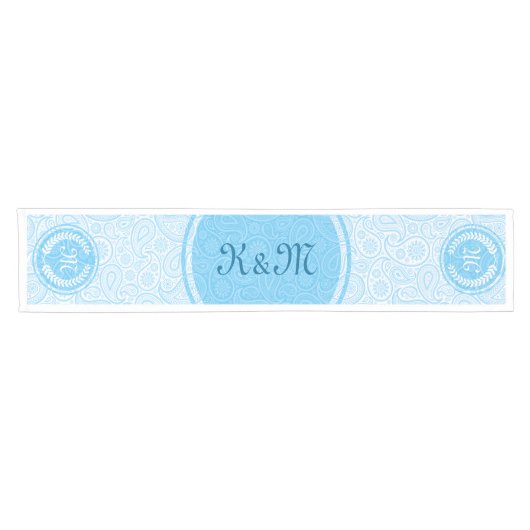Monogrammierte White & Blue Paisley & Wreath Kurzer Tischläufer (Horizontal)