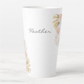 Monogrammierter hübscher tropischer Blumenstrauß F Milchtasse (Vorderseite)