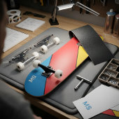 Monogrammierter moderner Bauhaus Rot-Blau-Farbbloc Skateboard