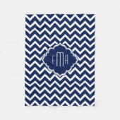 Monogrammierter White & Blue Geometric Zigzag Zick Fleecedecke (Vorderseite)