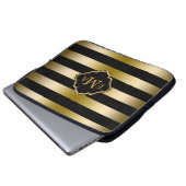 Monogrammiertes Muster aus Gold und schwarzen Stre Laptopschutzhülle (Vorne Knopf)