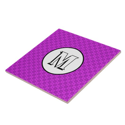 Monogrammkreise und -quadrate auf einem lila Muste Fliese (Seite)