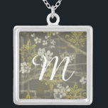Monogrammm | Gemusterte Zweigstelle Blossom I Versilberte Kette<br><div class="desc">floral</div>