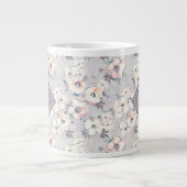 Monogrammm| Weichrosa Wasserfarbmuster Jumbo-Tasse (Vorderseite)