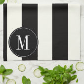Monogrammmutiger Schwarzweiss-Streifen Handtuch (Gefaltet)