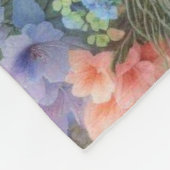 Monogrammname auf Aquarellfarben-Blume in Pastellf Fleecedecke (Ecke)