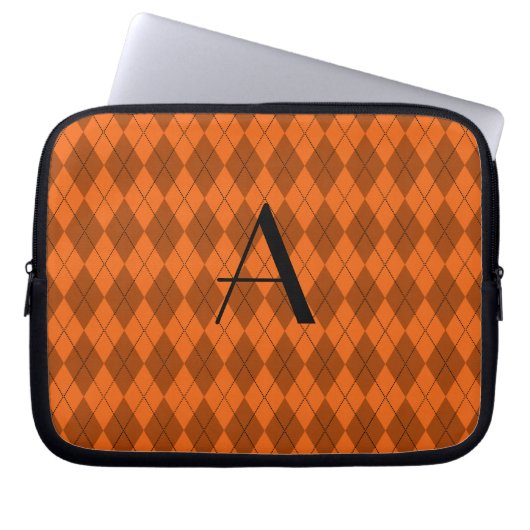 Monogrammorangen-Raute Laptopschutzhülle (Vorderseite)