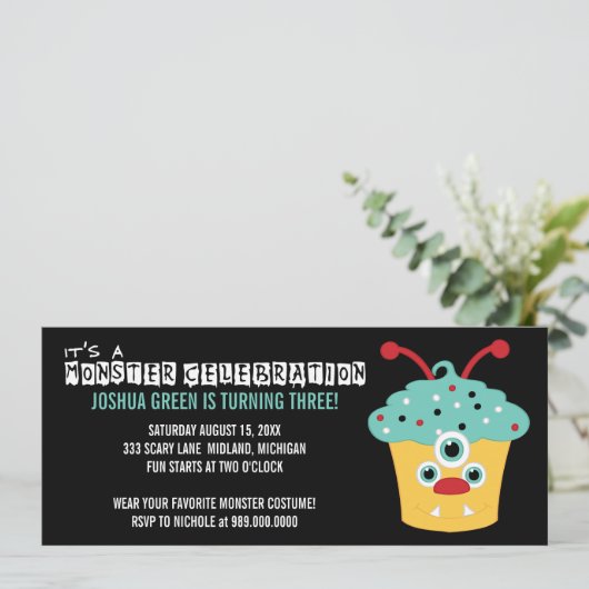 Monster Bash Geburtstagsparty Einladungen (Stehend Vorderseite)