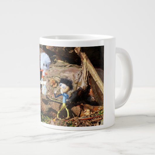 Monster Fubby op schommel. Jumbo-Tasse (Vorderseite Rechts)