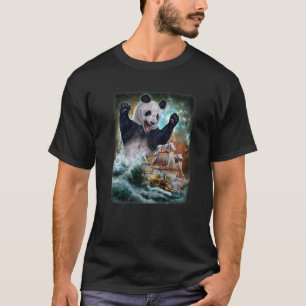 Monster Giant Panda als Kraken ein Kriegsschiff an T-Shirt