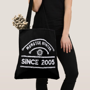Monster Hunter Sigel Distressed Typografie Tasche