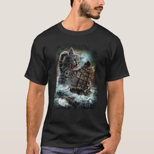 Monster-Tabby-Katze-Überfall-Schlachtschiff T-Shirt (Vorderseite)