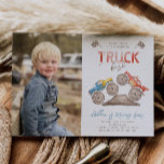 Monster Truck Foto Geburtstagseinladung Einladung<br><div class="desc">Monster Truck Birthday Party Einladung Bereit,  von Ihnen personalisiert zu sein!</div>