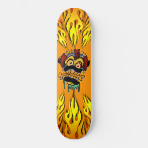 Monster und Flammen Skateboard